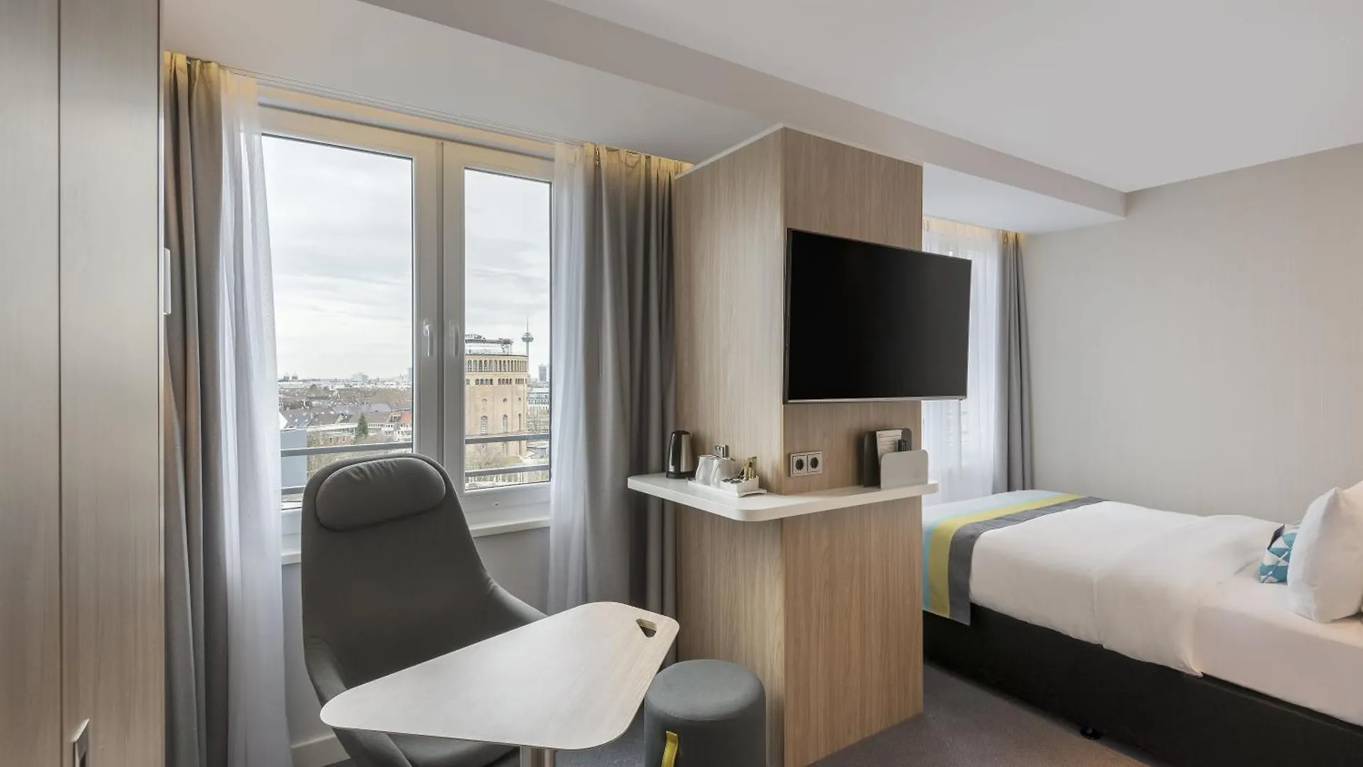 Holiday Inn Express - Cologne - City Centre 3*,  Germania